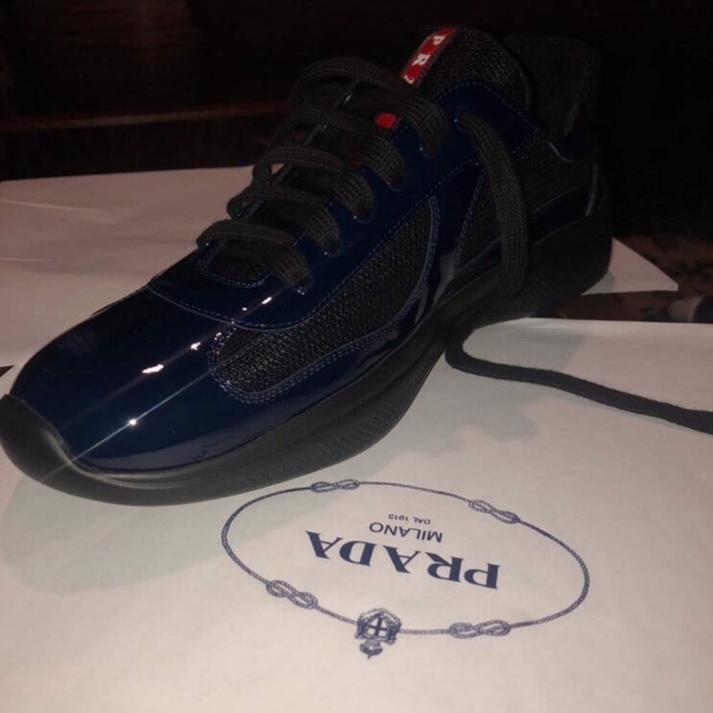 Prada men navy blue shoe